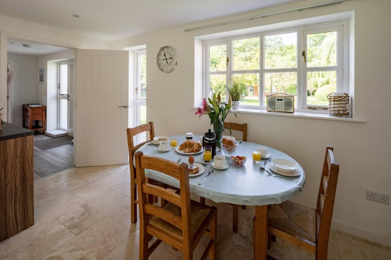 Osbornes Holiday House Near Exeter With Swimming Pool Buitenkant foto